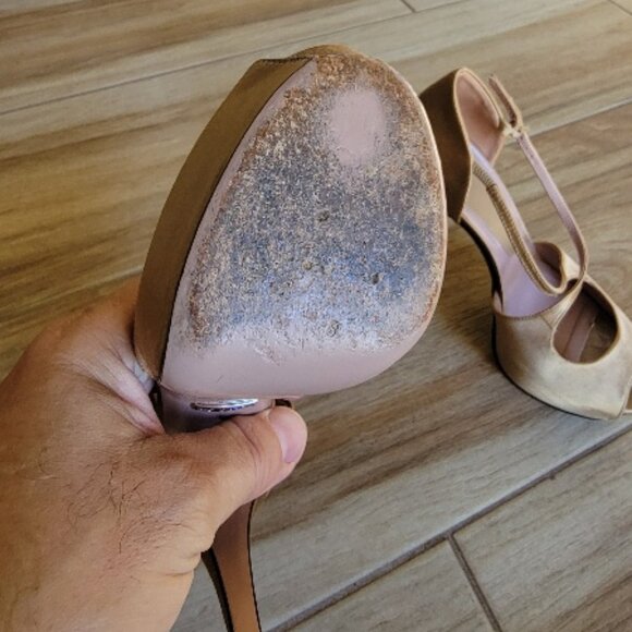 Gucci Beige Satin Strappy Peekaboo Stilettos Pump Shoes Eur. 36.5 - Picture 14 of 15